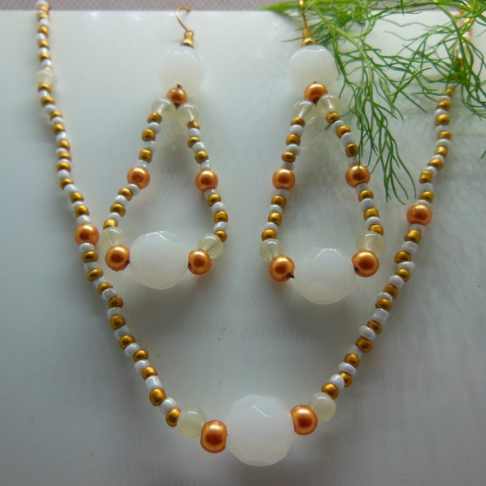 Handmade Earrings & Necklace - Holiday Design